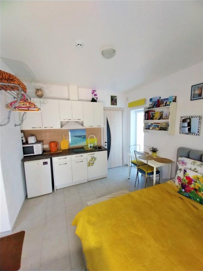 Geltoni Apartamentai Palanga Exterior foto
